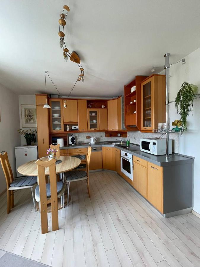 Dis Apartment Varaždin Exteriör bild