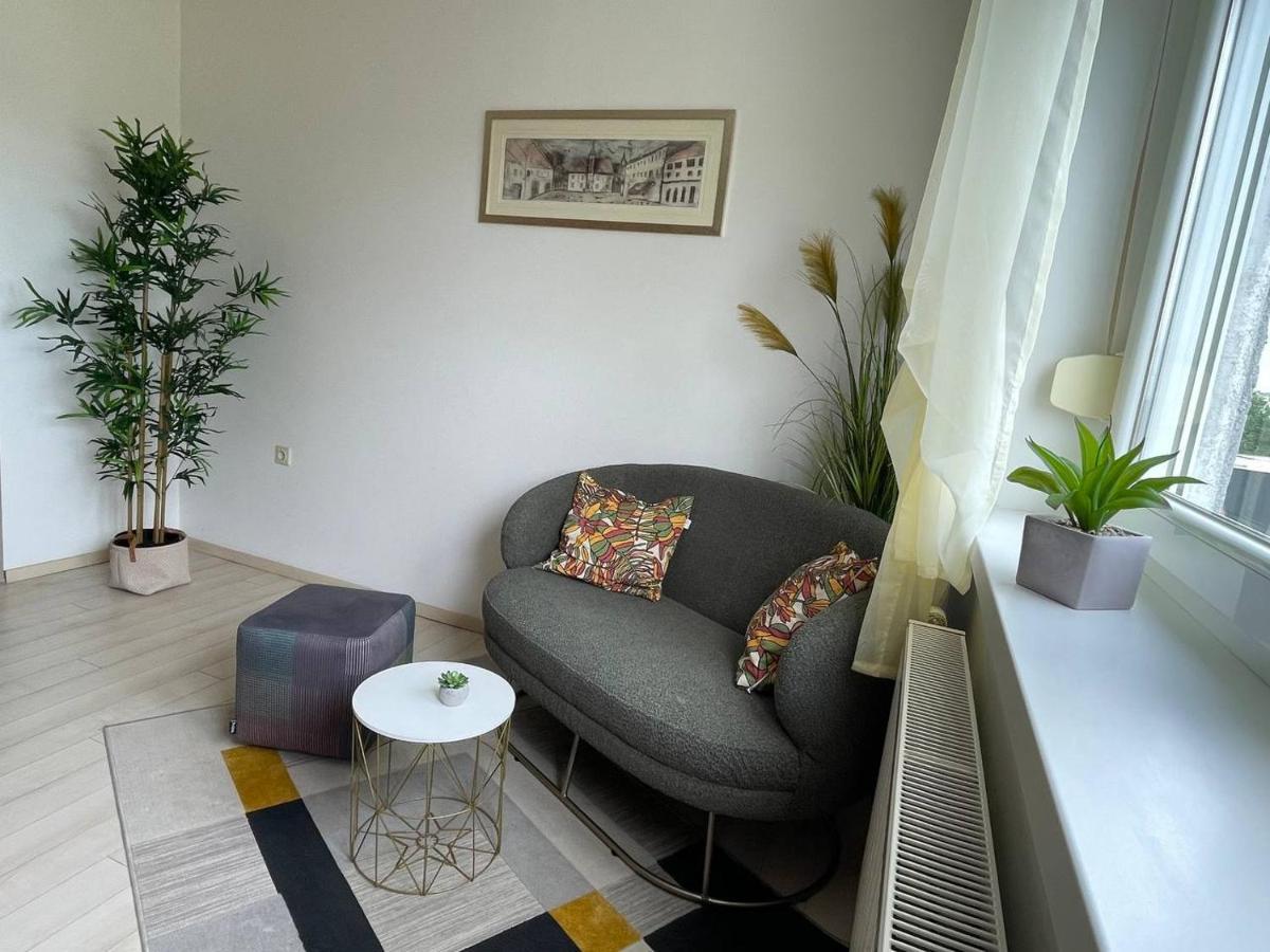 Dis Apartment Varaždin Exteriör bild